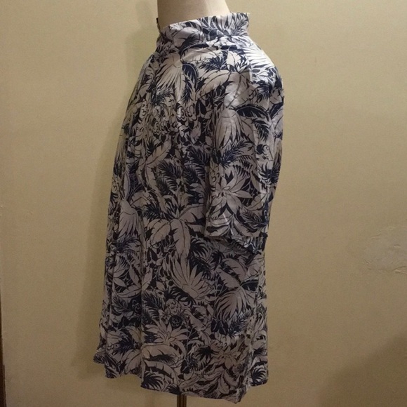 Vineyard Vines Floral Slim Fit Tucker Shirt in 100% Blue and White Cotton (XL) - Picture 2 of 7